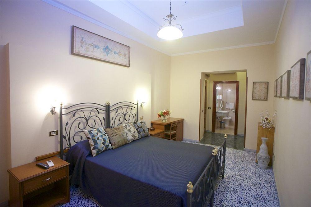 Nicolas Inn โรม ภายนอก รูปภาพ